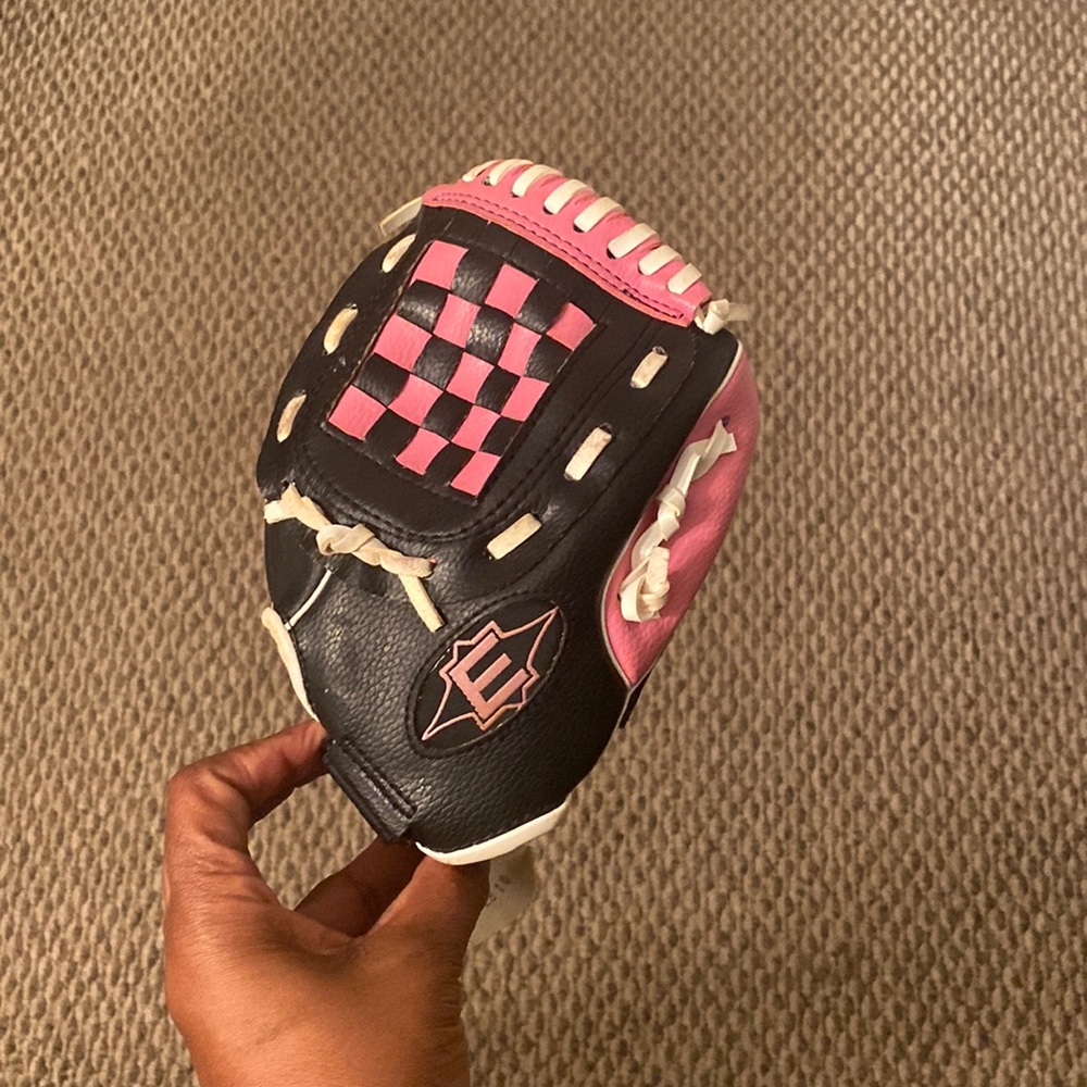 Easton 9.5” Pattern EKP9500 Z flex Softball Glove